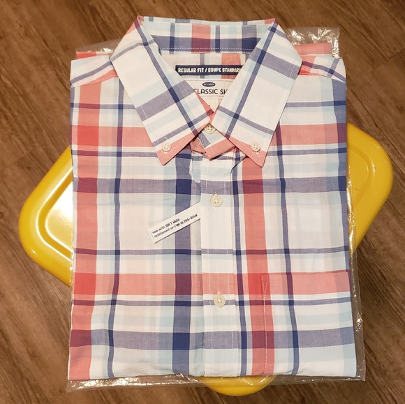 Old Navy Men's The Classic Shirt Regular Fit Plaid - Picture 2 of 3